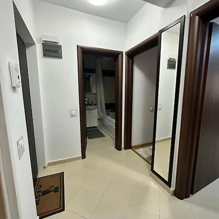 Cozy Flat Private Garden Bucharest